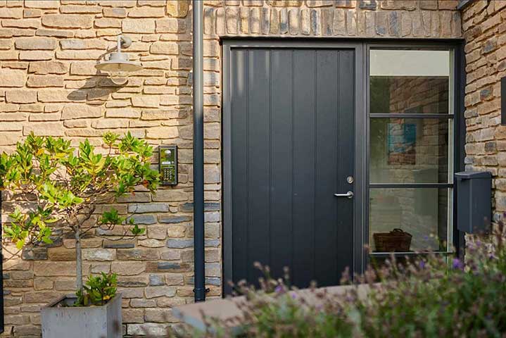 Wooden Flush Entrance Doors
